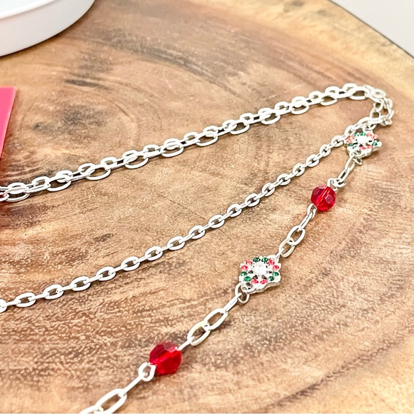 NWT Double layered silver red green necklace and holy reindeer stud earrings - Picture 4 of 5